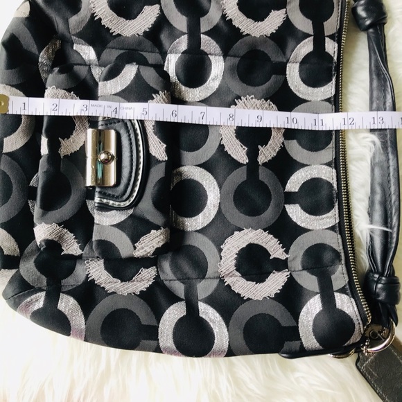 Coach hobo purse - Picture 8 of 8